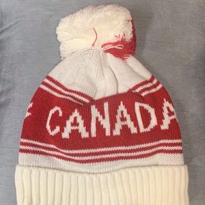 🎈 Cuffed Canada Toque-Cream (Unisex)